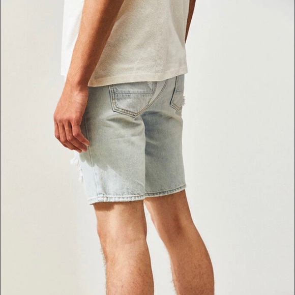 Pacsun men's denim shorts, size 31 waist - Picture 2 of 5